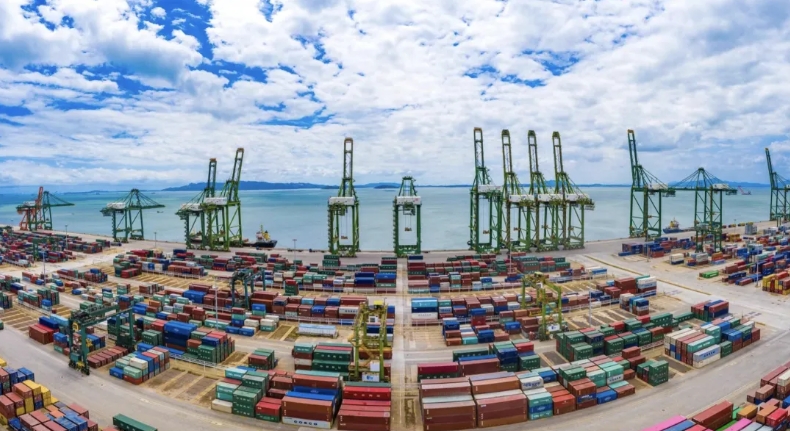 福州港一季度成绩亮眼 货物和集装箱吞吐量同比增长均超8%
